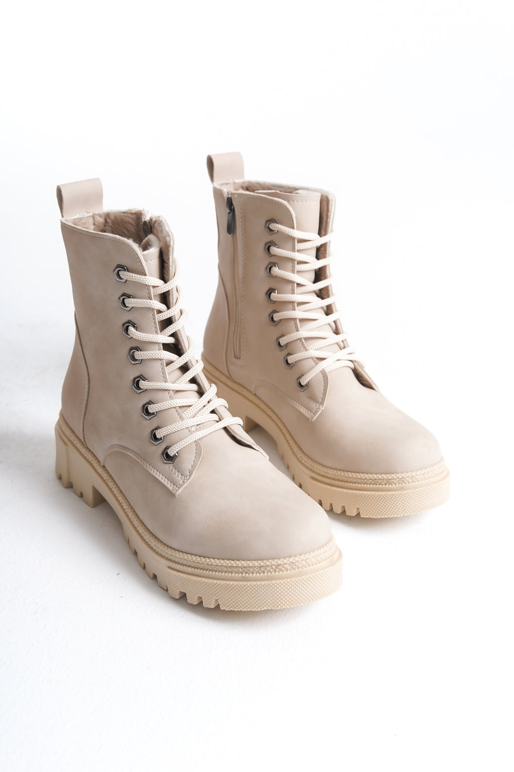 Zlato Kadın Bağcık Ve Fermuarlı Kaymaz Taban Bot