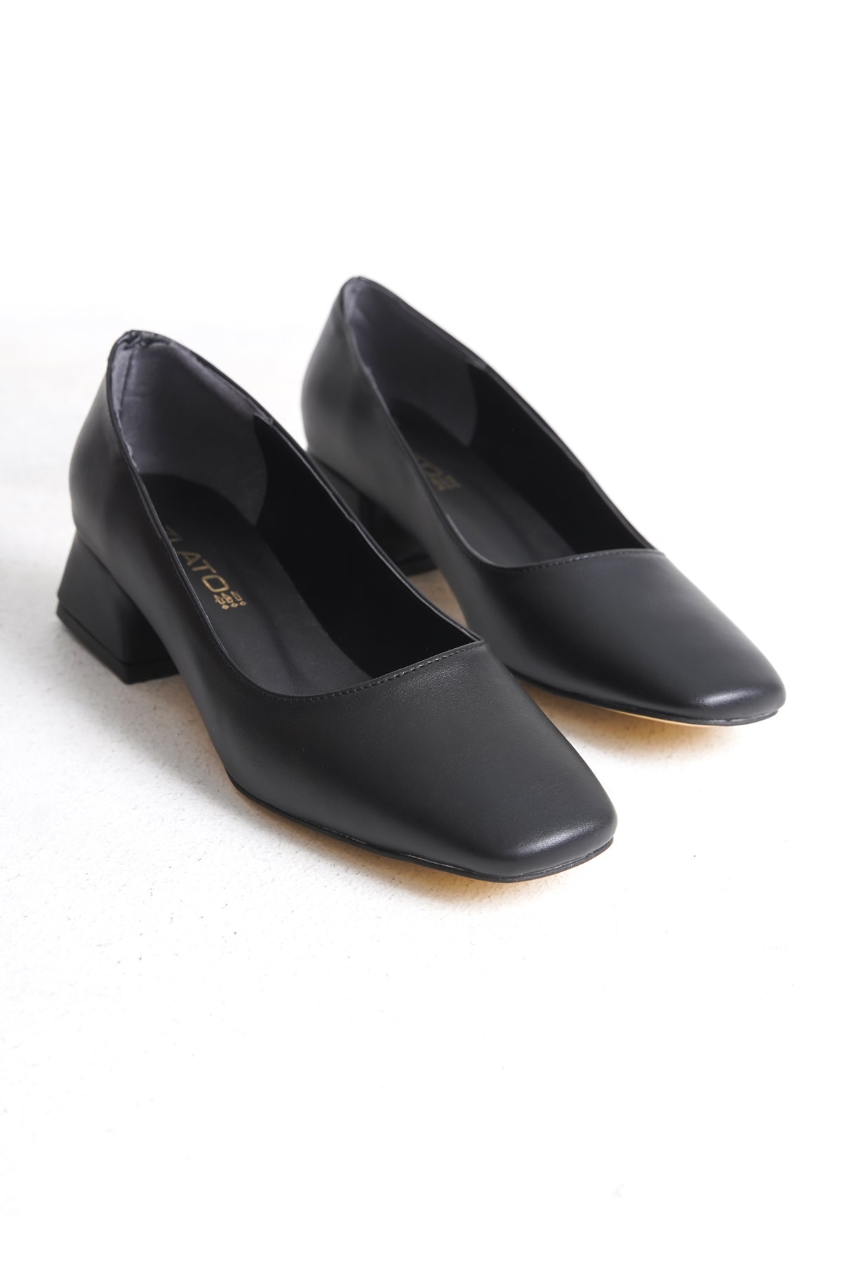 Klasik Rahat Dekolte Ortopedik Ayakkabı - Siyah