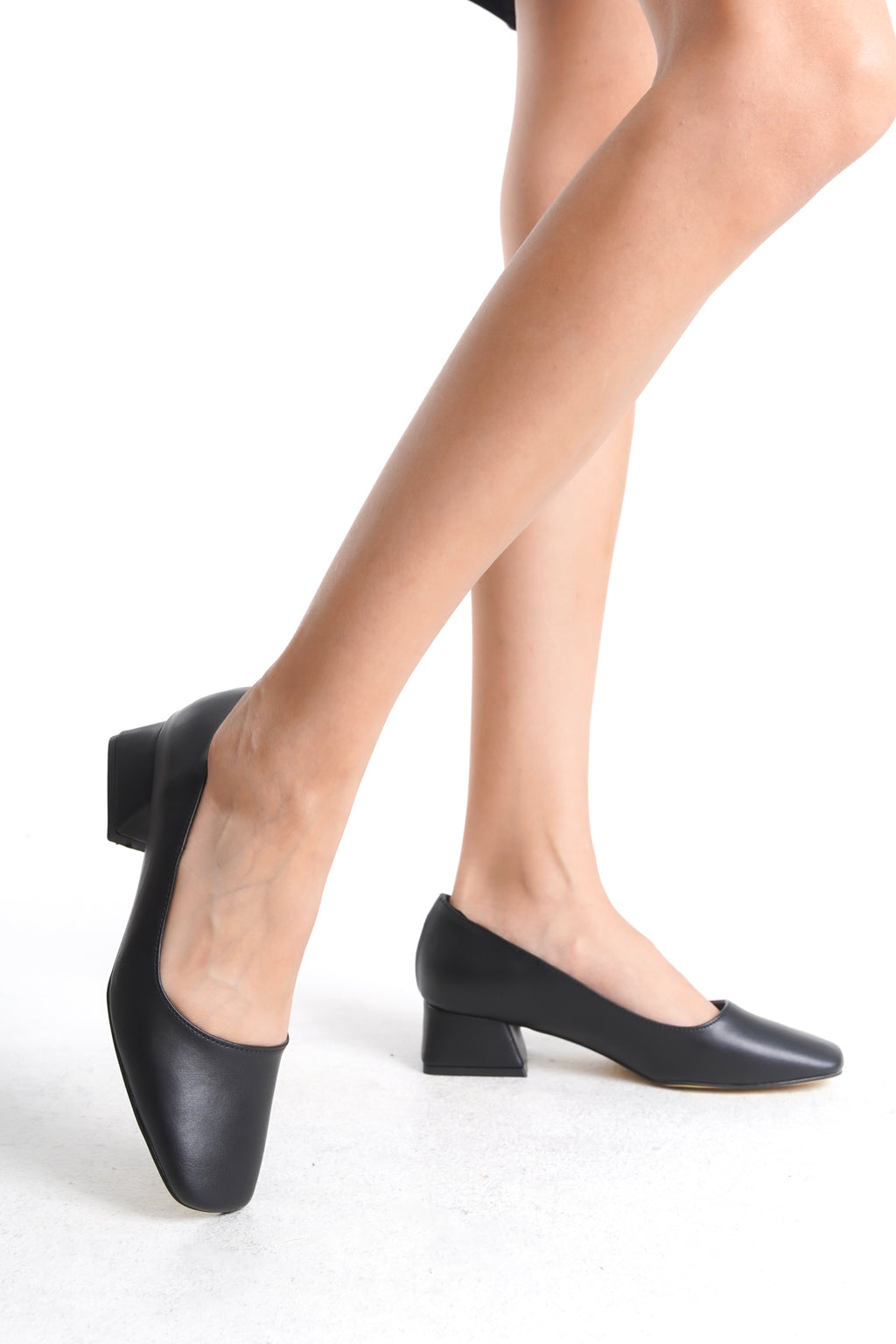 Klasik Rahat Dekolte Ortopedik Ayakkabı - Siyah