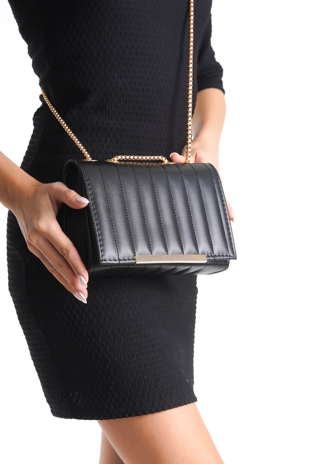 Gold Detaylı Kapitone Omuz Çantası